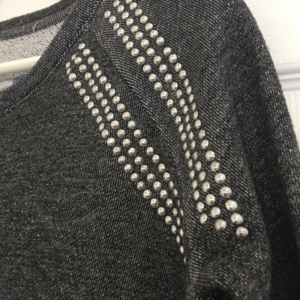 Sweater - Picture 2 of 5
